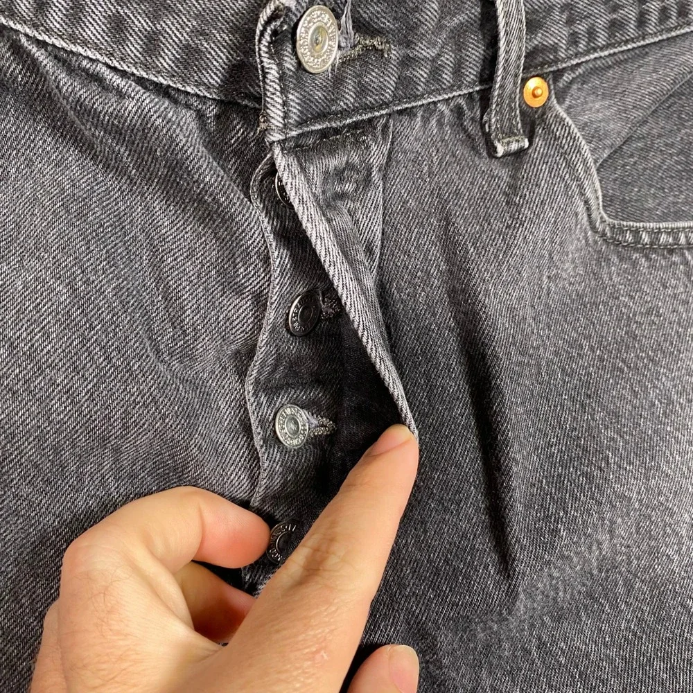 Levis 501 Mens Jeans 38x30 Faded Black Button Fly Original Straight Leg 501-0660